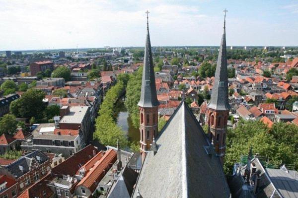 Guesthouse De Utrechtsche Dom Гауда Екстериор снимка