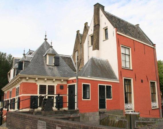 Guesthouse De Utrechtsche Dom Гауда Екстериор снимка